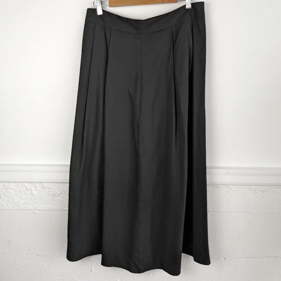 Vetta • Midi Button Skirt - Picture 4 of 6